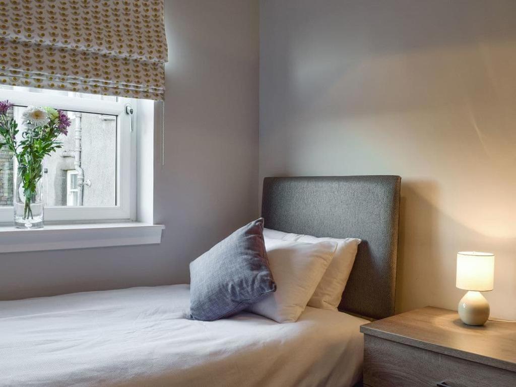 إنفيركيثينغ Courtyard Holiday Apartments المظهر الخارجي الصورة