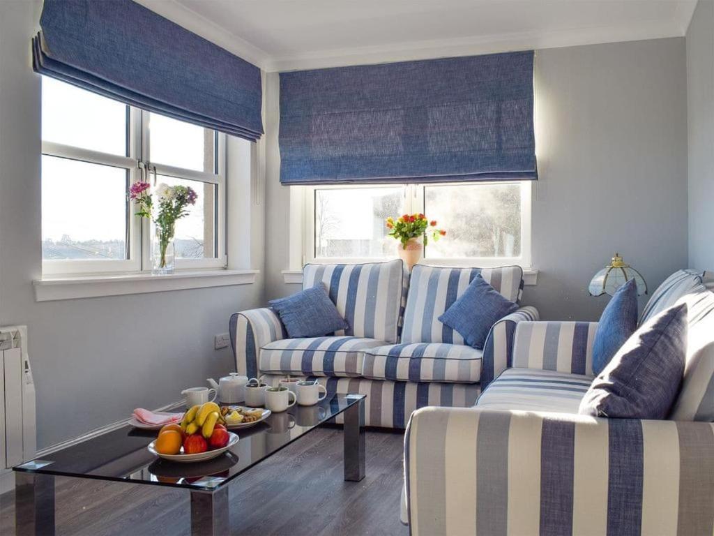 إنفيركيثينغ Courtyard Holiday Apartments المظهر الخارجي الصورة